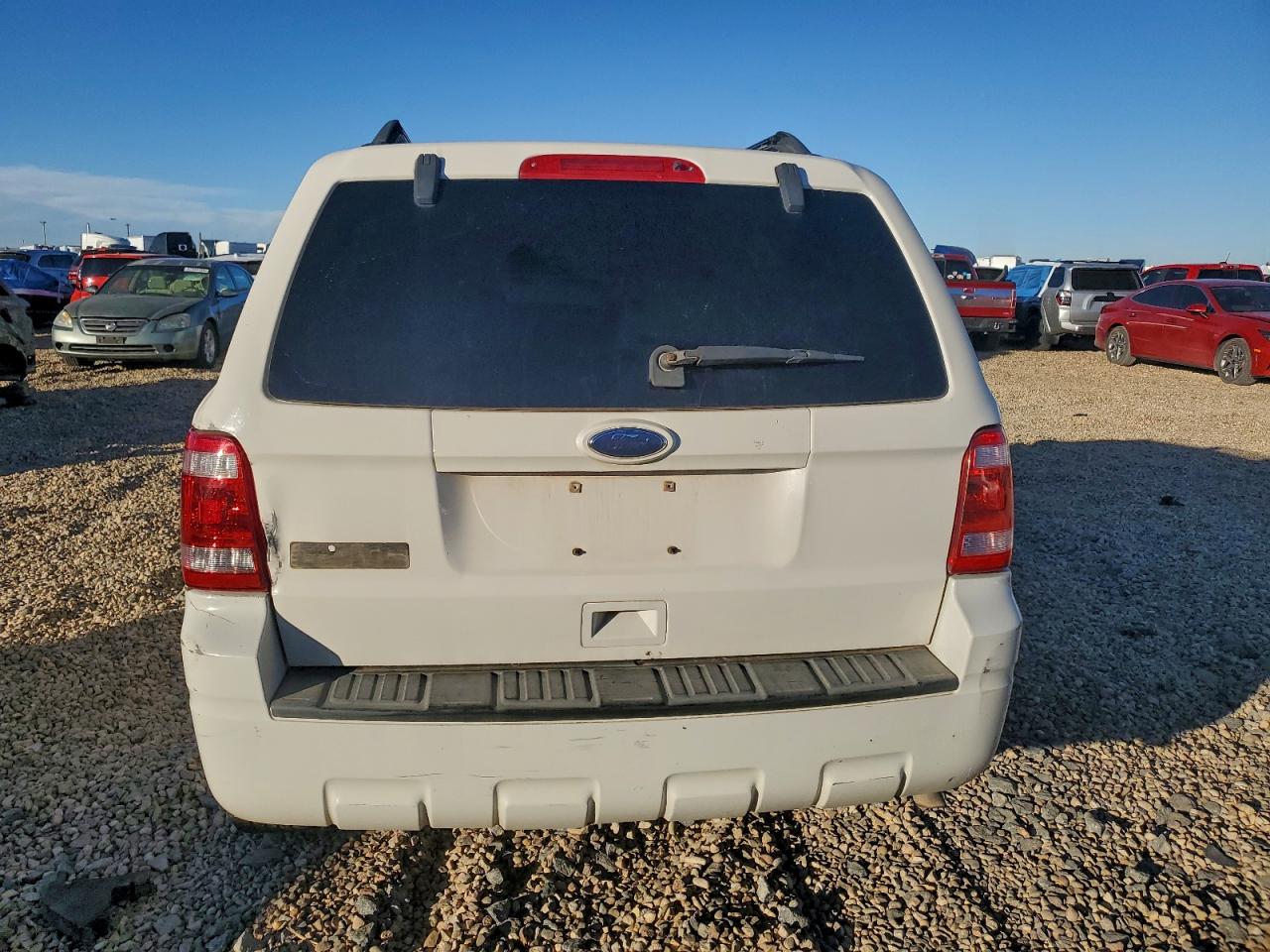 2010 FORD ESCAPE XLT photo 16