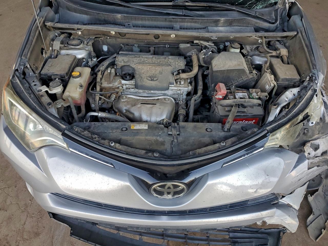 2018 TOYOTA RAV4 LE photo 31