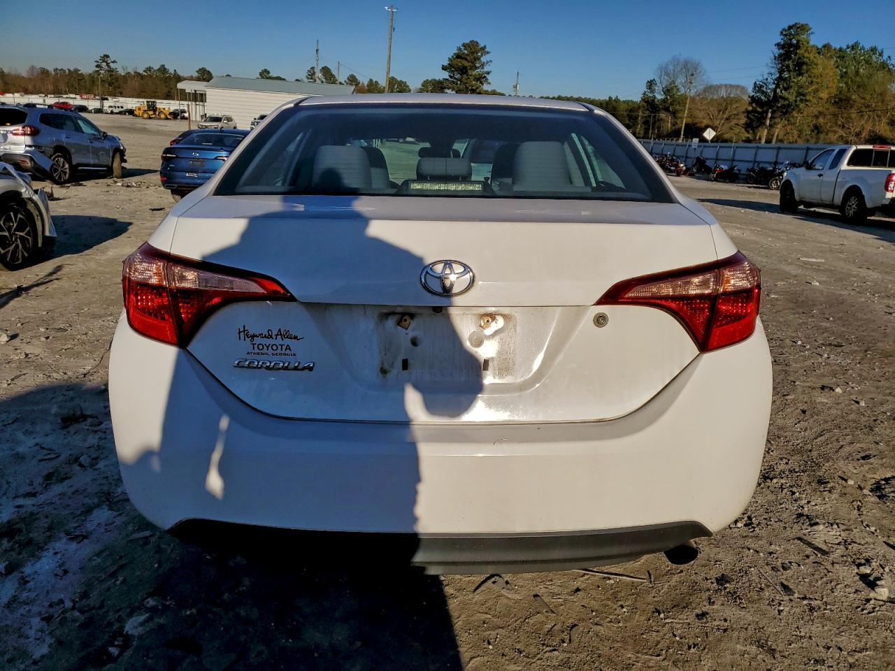 2018 TOYOTA COROLLA L photo 11