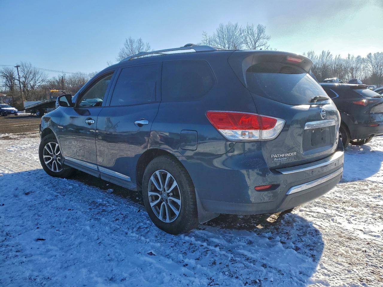 2013 NISSAN PATHFINDER S photo 3