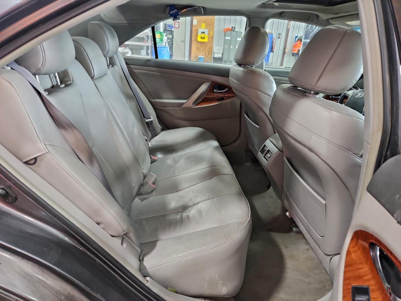 2009 TOYOTA CAMRY BASE photo 19
