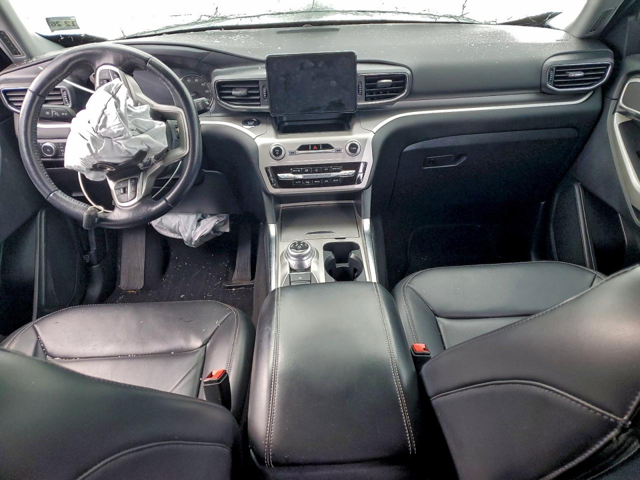 2021 FORD EXPLORER XLT photo 8