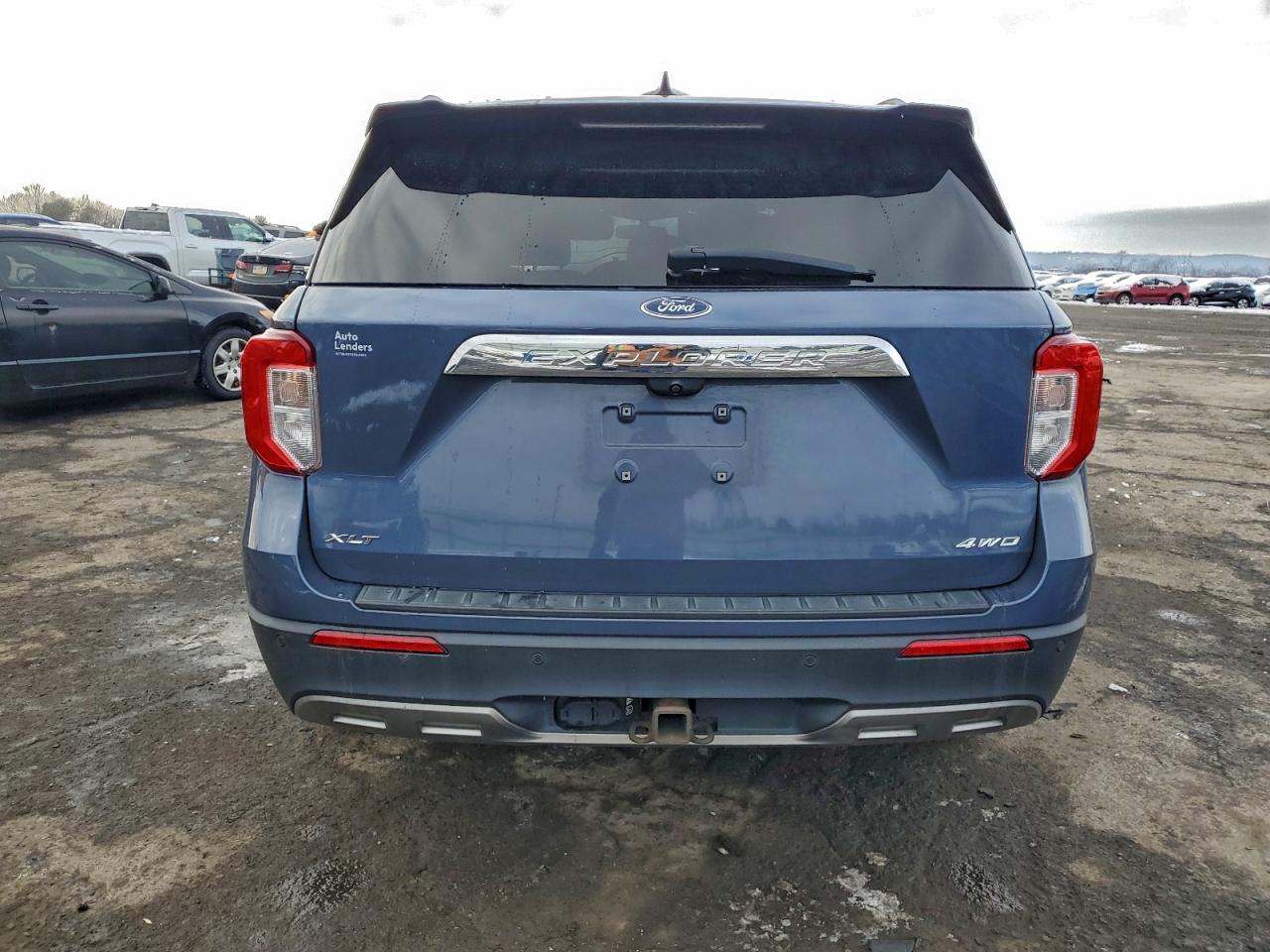 2021 FORD EXPLORER XLT photo 6