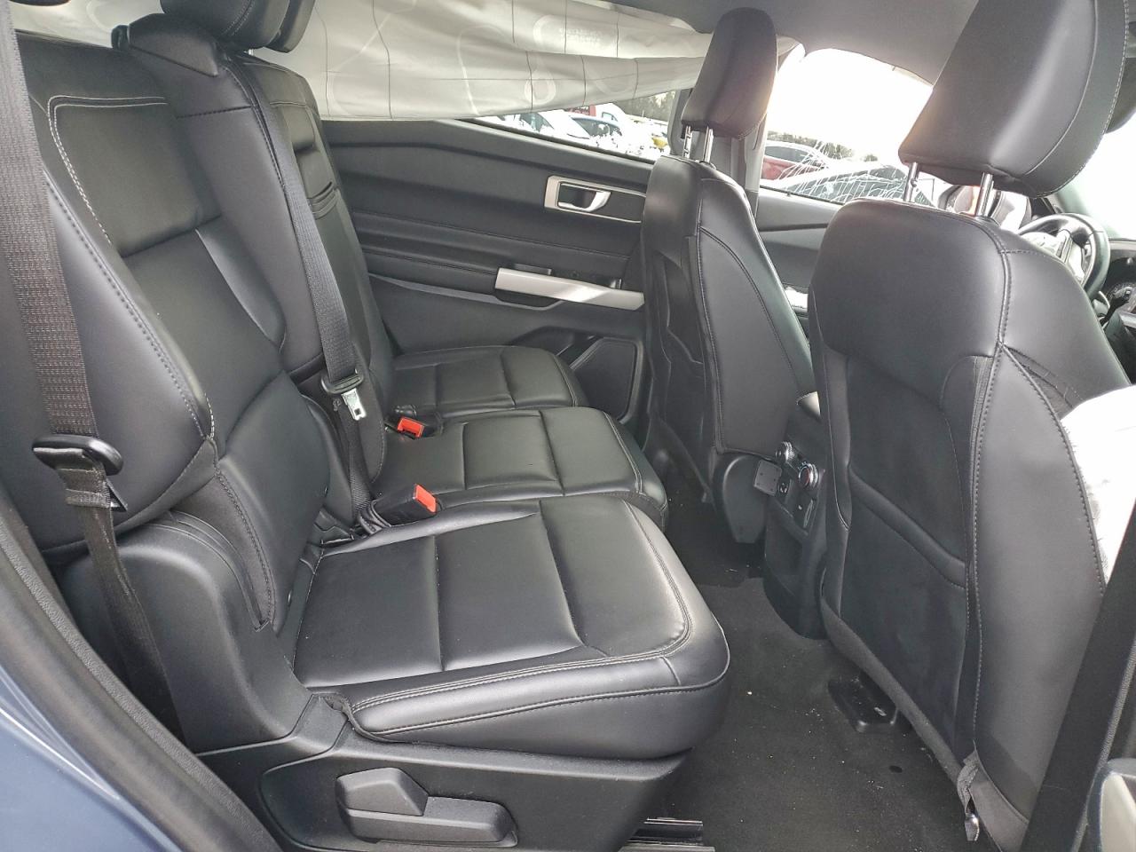 2021 FORD EXPLORER XLT photo 11