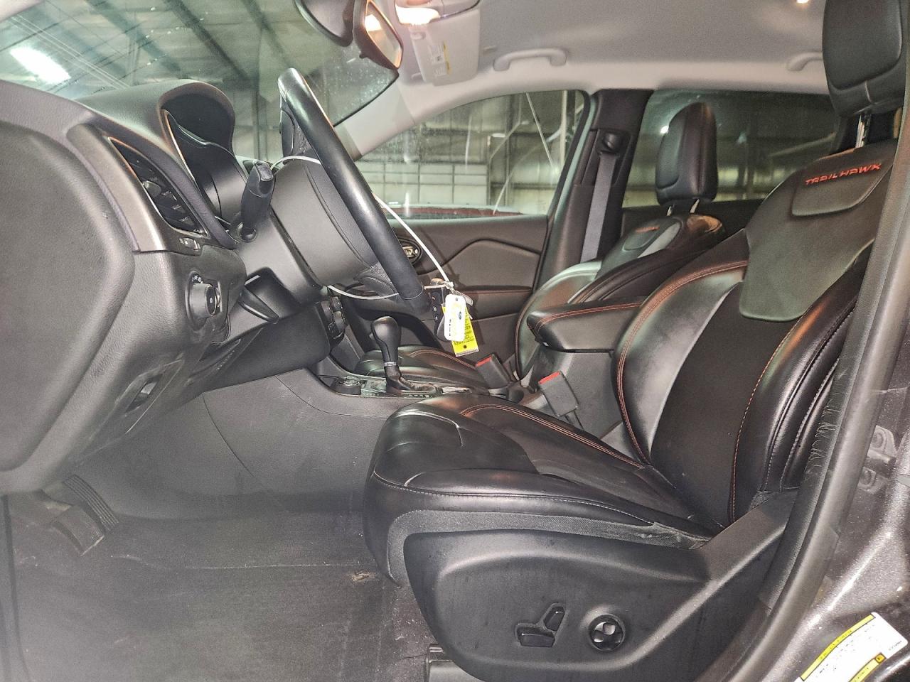 2019 JEEP CHEROKEE TRAILHAWK photo 13