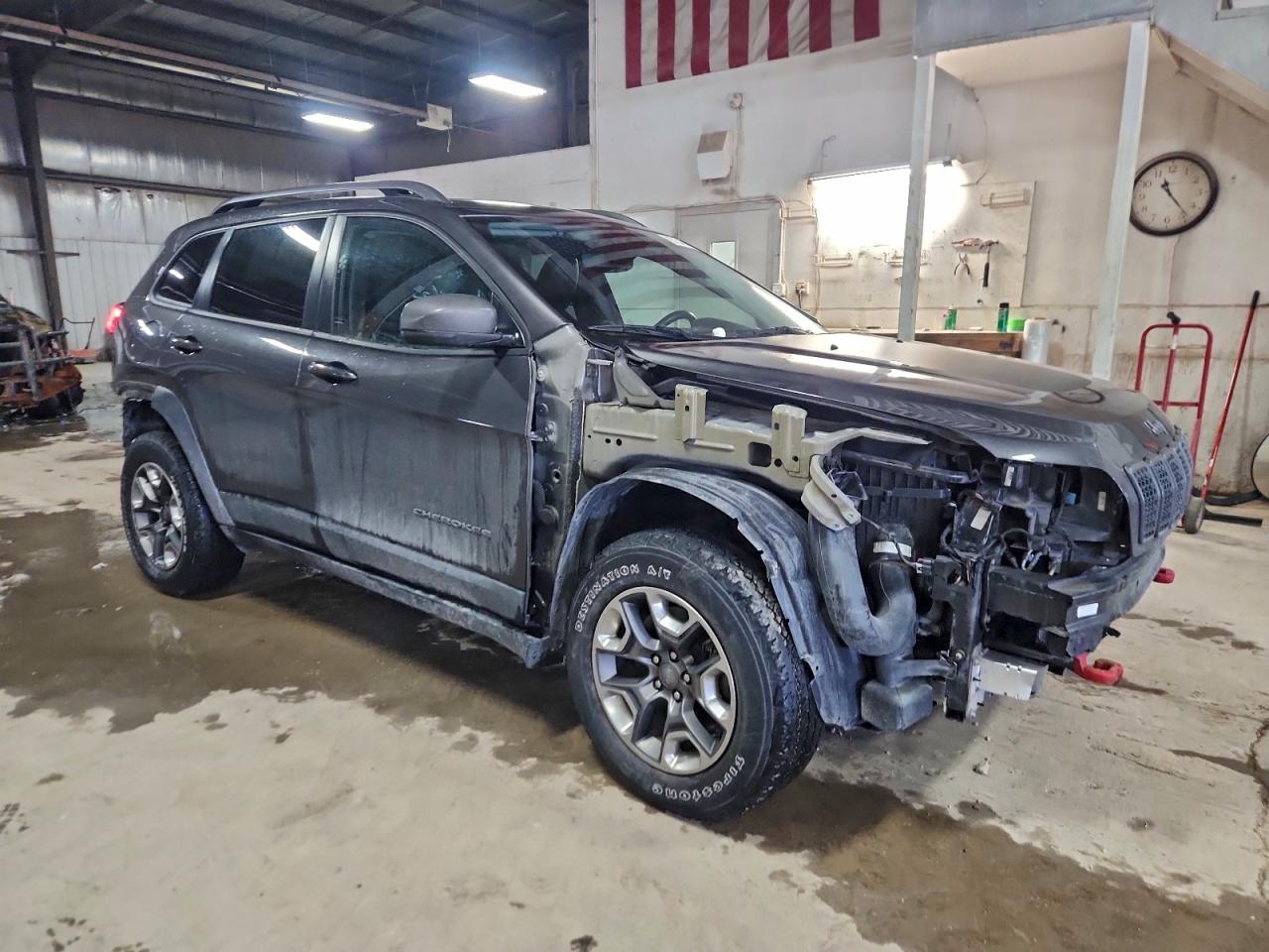 2019 JEEP CHEROKEE TRAILHAWK photo 7