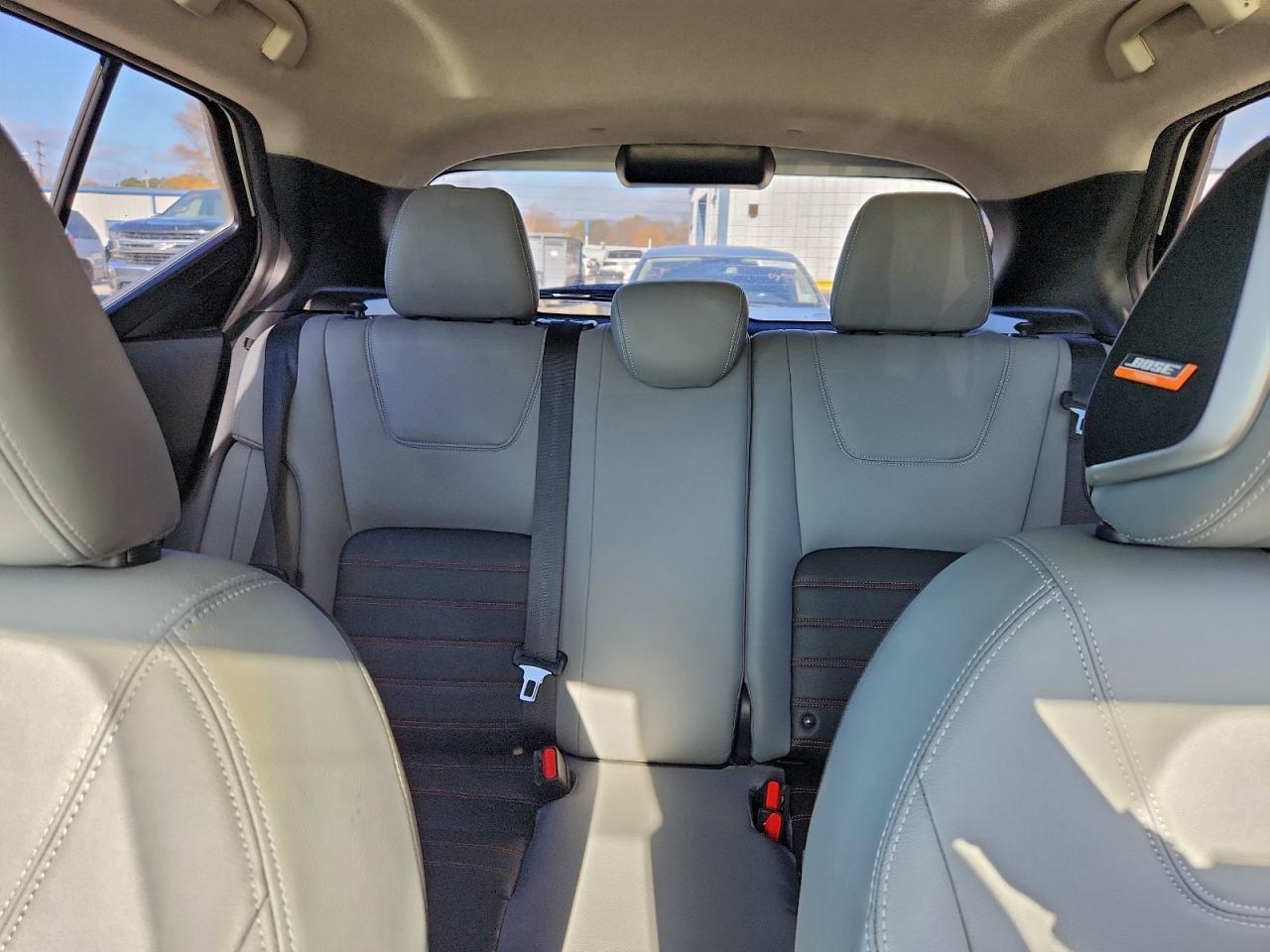 2023 NISSAN KICKS SR photo 10