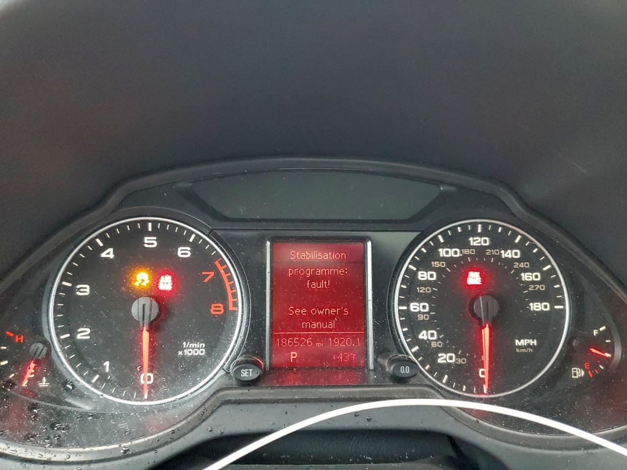 2011 AUDI Q5 PREMIUM photo 9