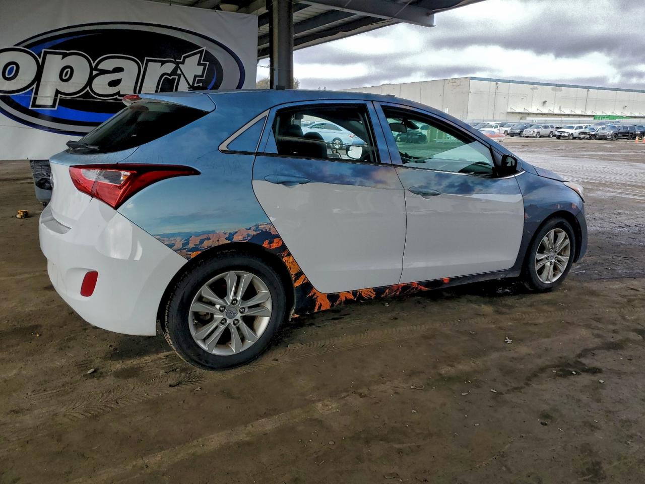 2017 HYUNDAI ELANTRA GT photo 3