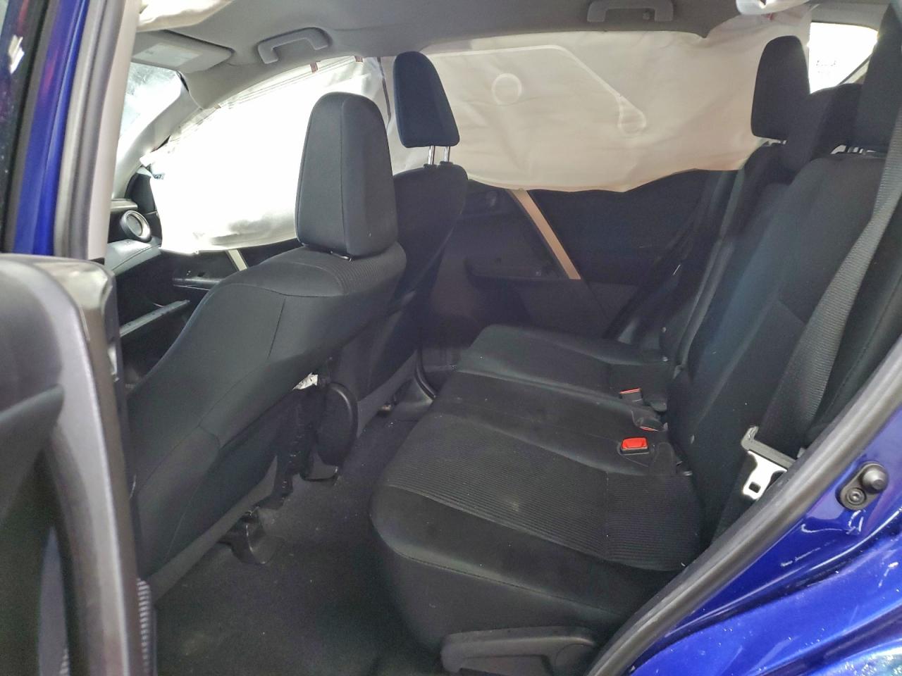 2015 TOYOTA RAV4 LE photo 19