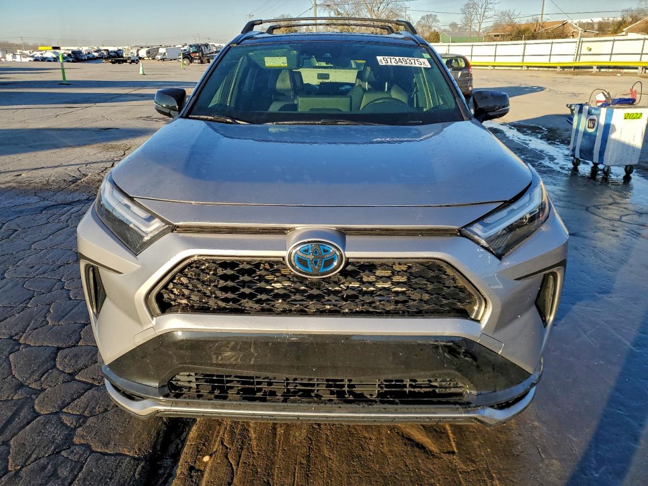 2023 TOYOTA RAV4 PRIME XSE photo 5