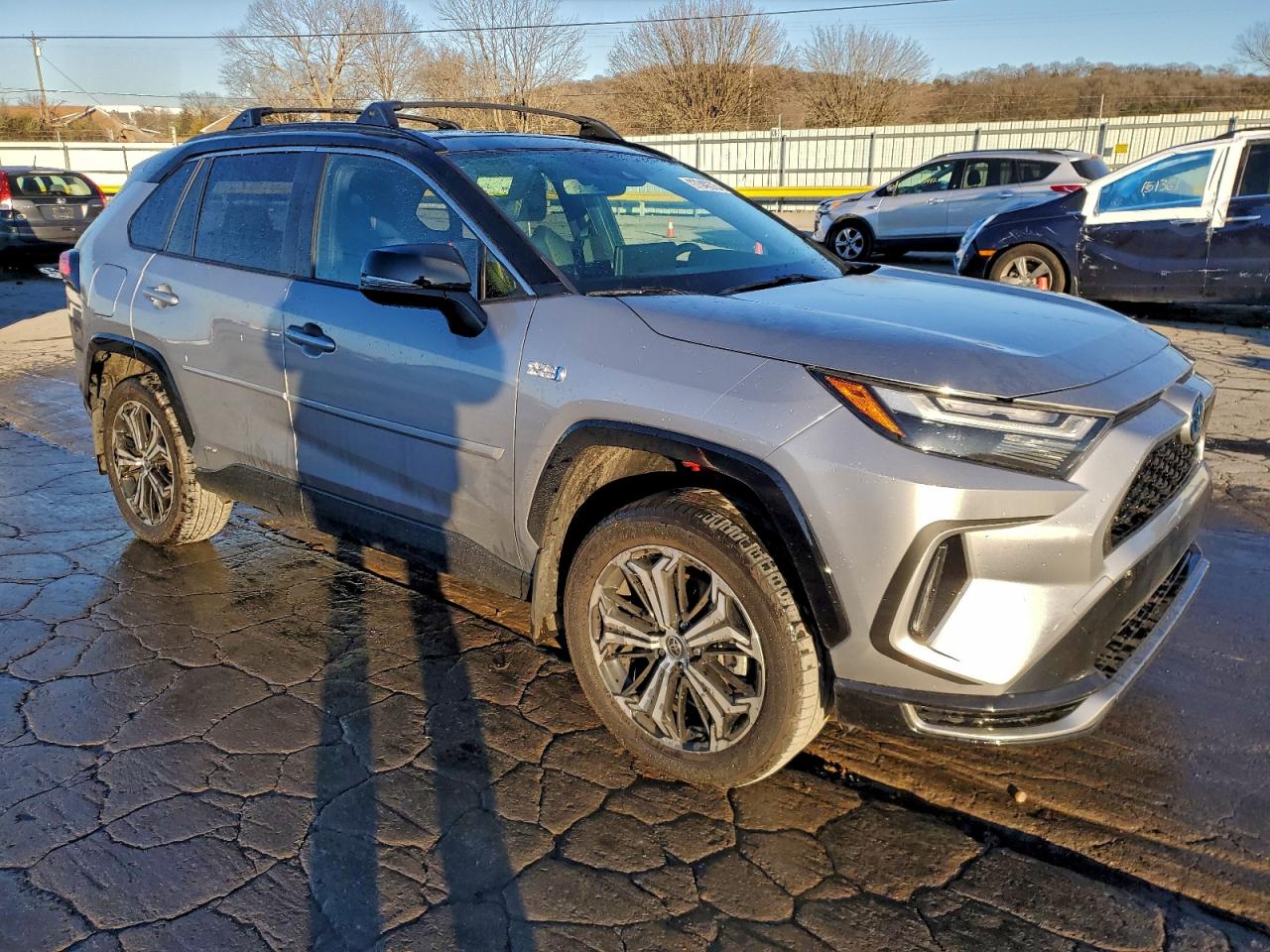 2023 TOYOTA RAV4 PRIME XSE photo 4