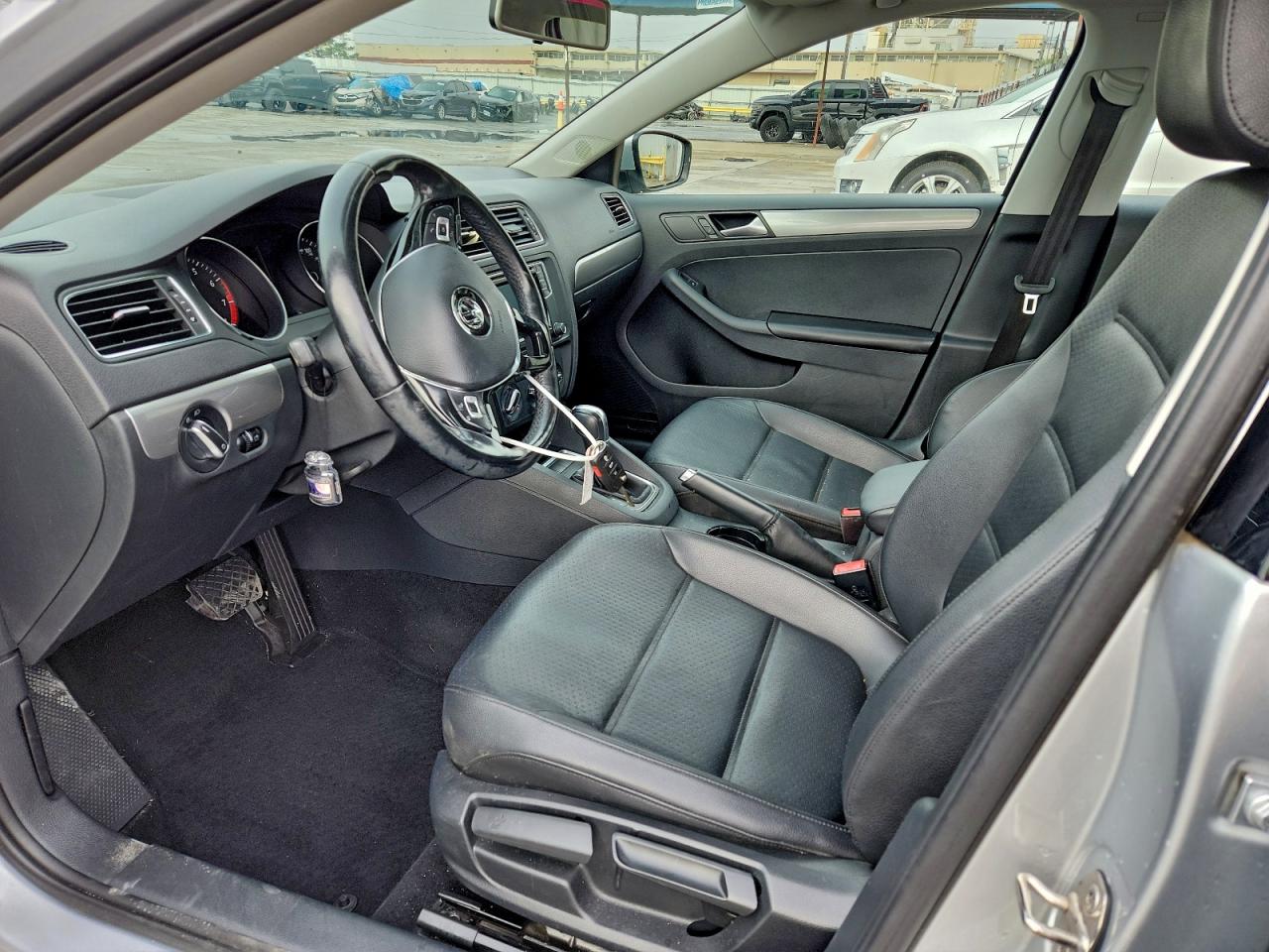 2016 VOLKSWAGEN JETTA SE photo 7