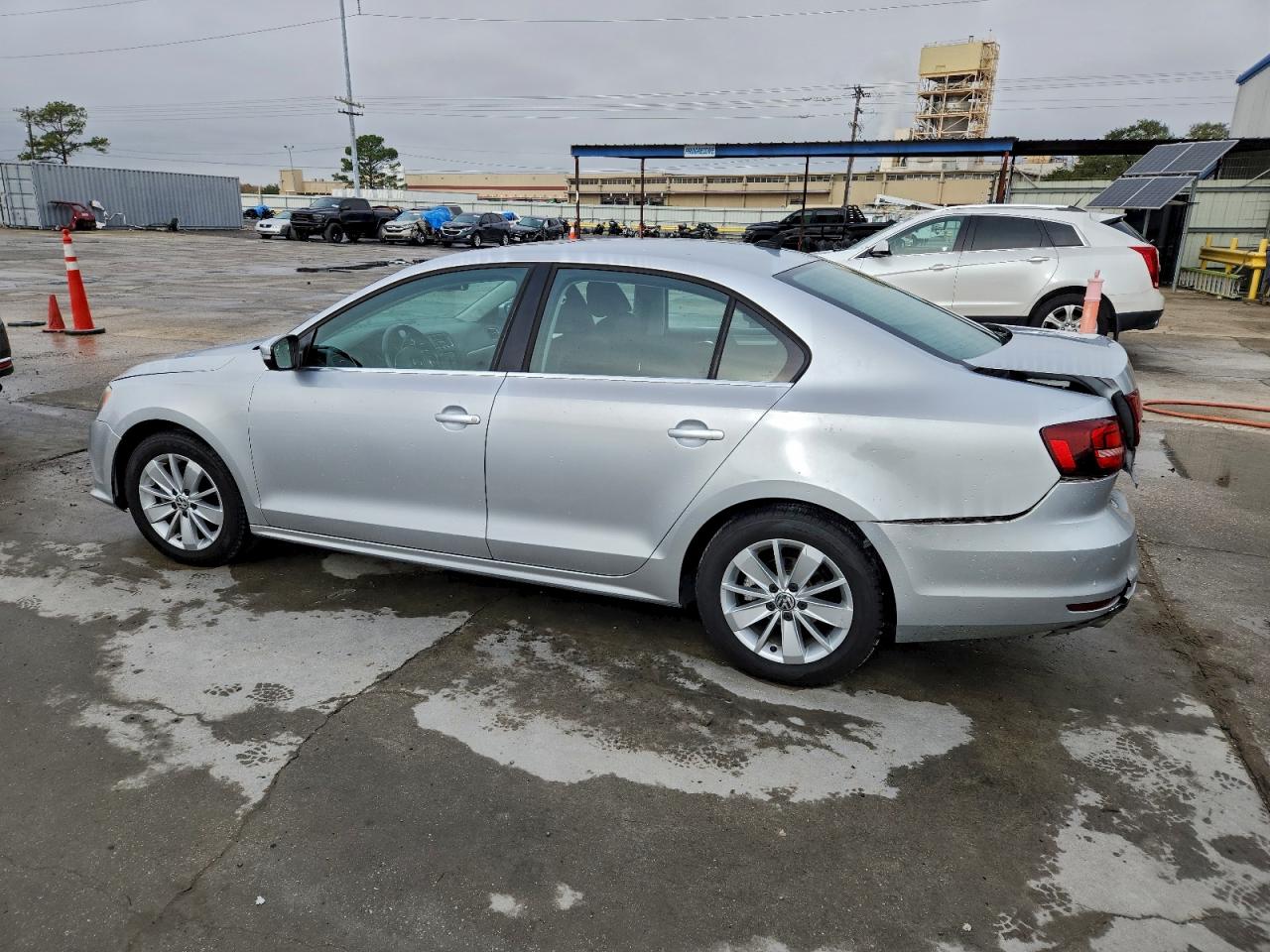 2016 VOLKSWAGEN JETTA SE photo 2