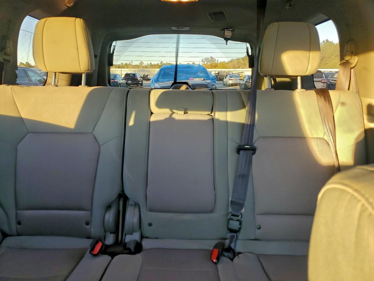 2015 HONDA PILOT SE photo 10