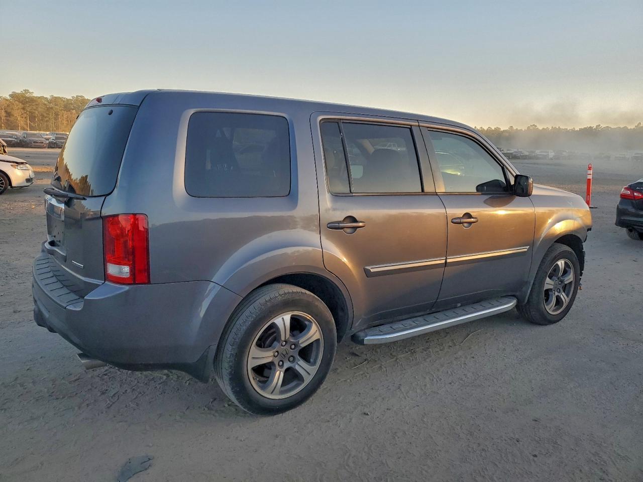 2015 HONDA PILOT SE photo 3