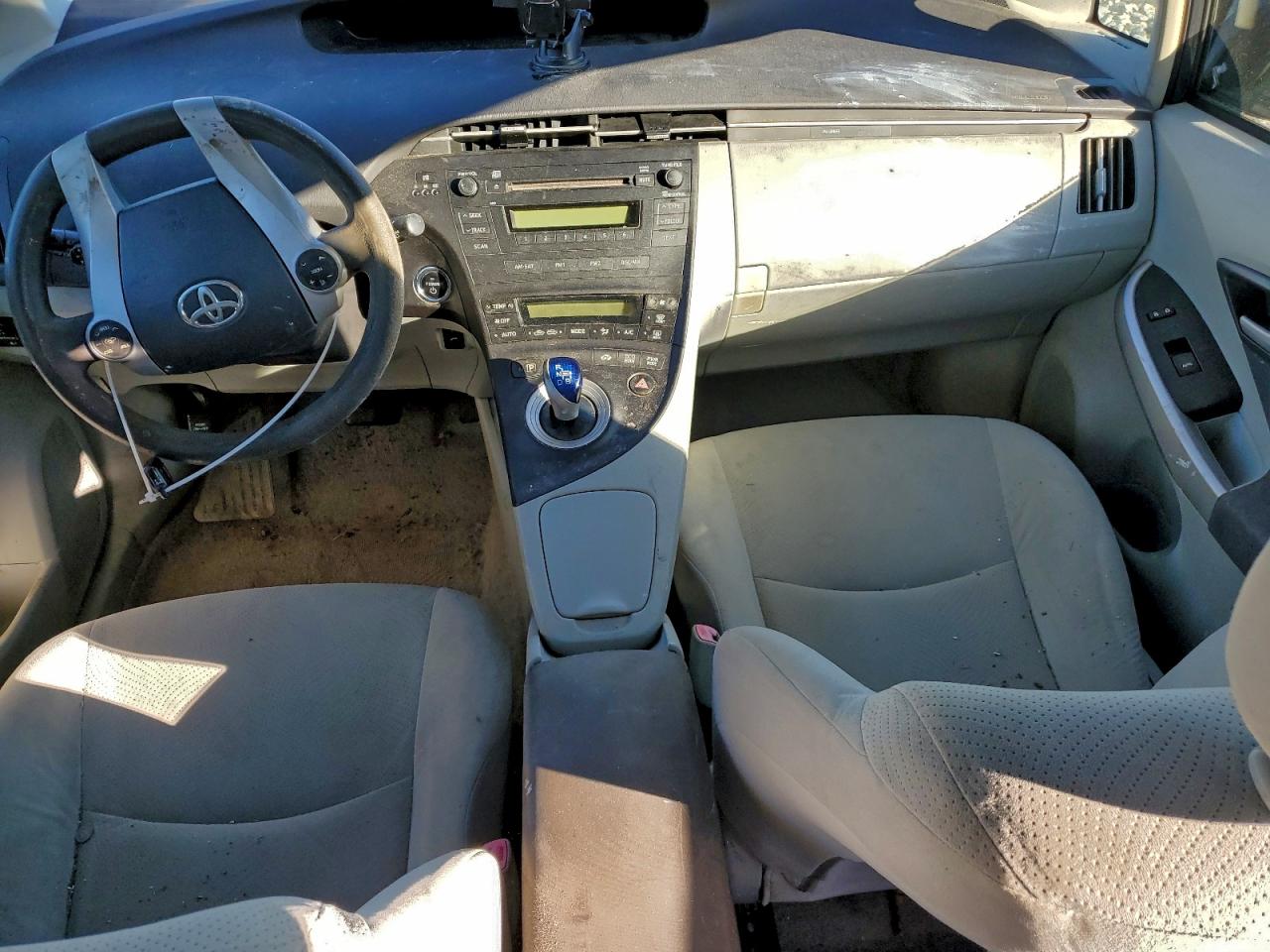 2011 TOYOTA PRIUS photo 8