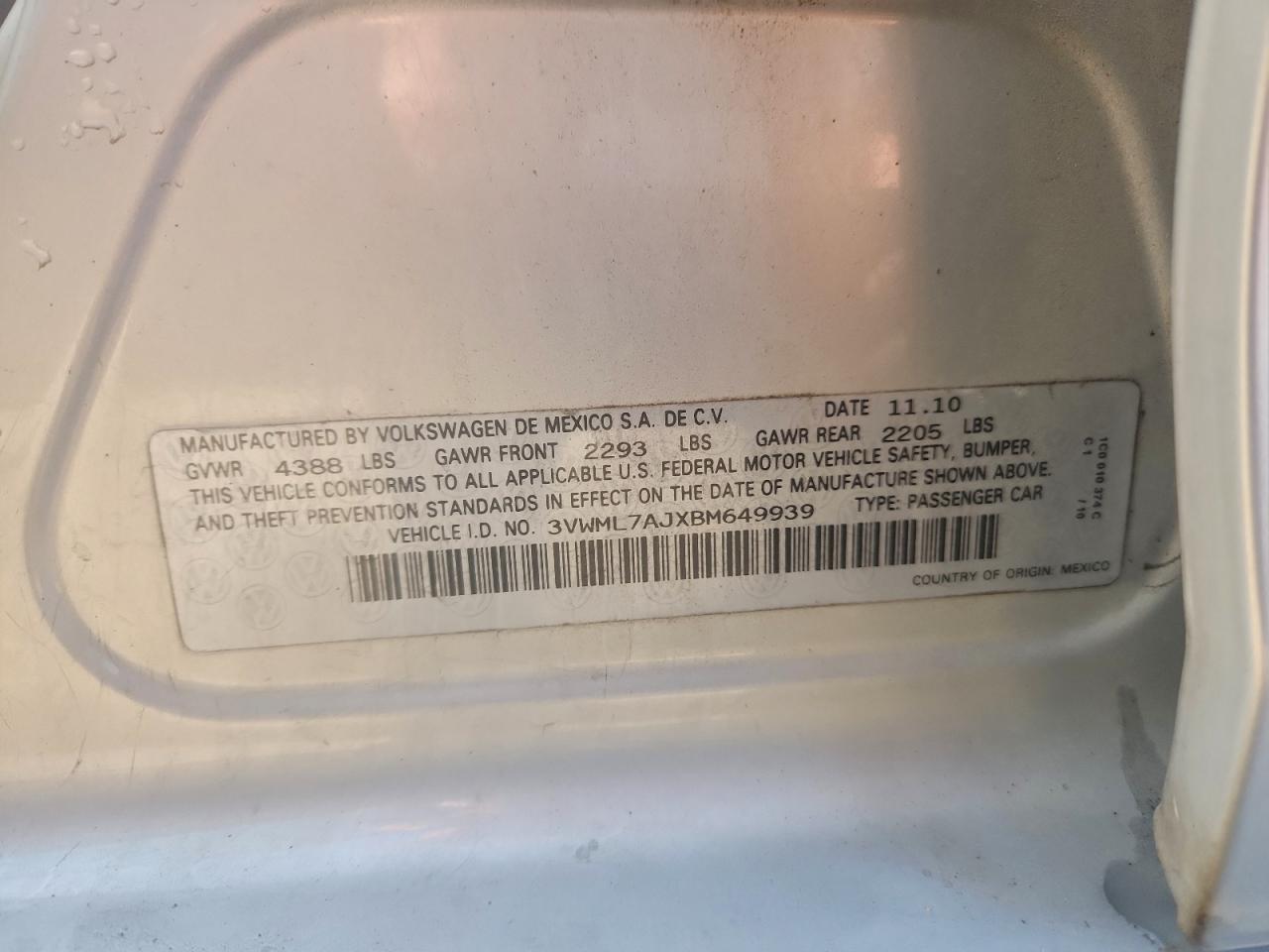 2011 VOLKSWAGEN JETTA TDI photo 14