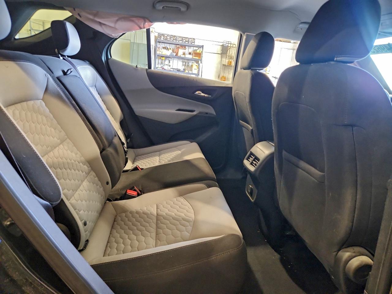 2018 CHEVROLET EQUINOX LT photo 10