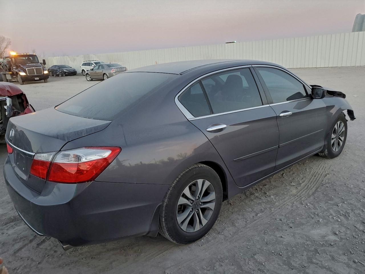 2015 HONDA ACCORD LX photo 3