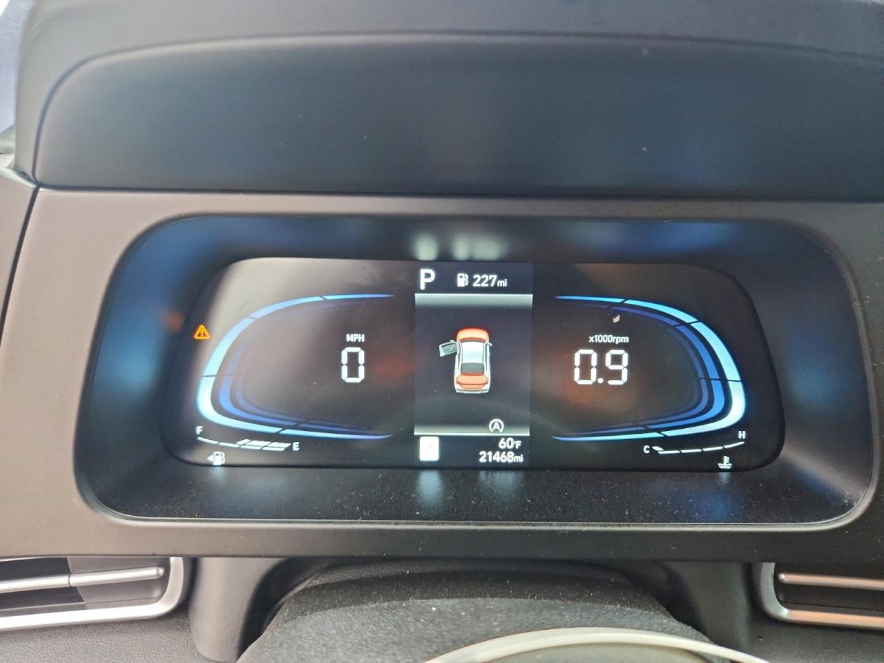 2025 HYUNDAI ELANTRA SE photo 25
