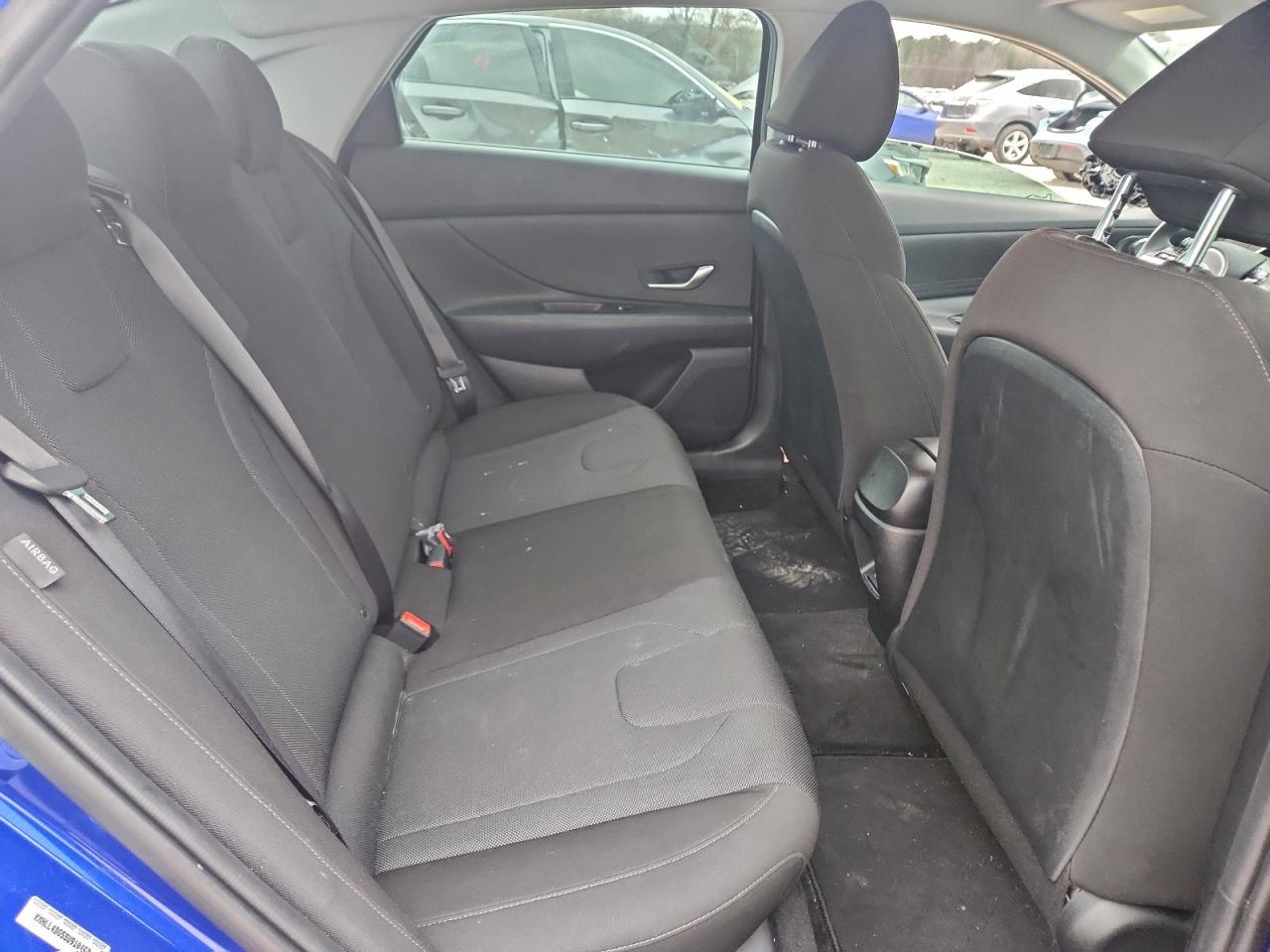2025 HYUNDAI ELANTRA SE photo 28