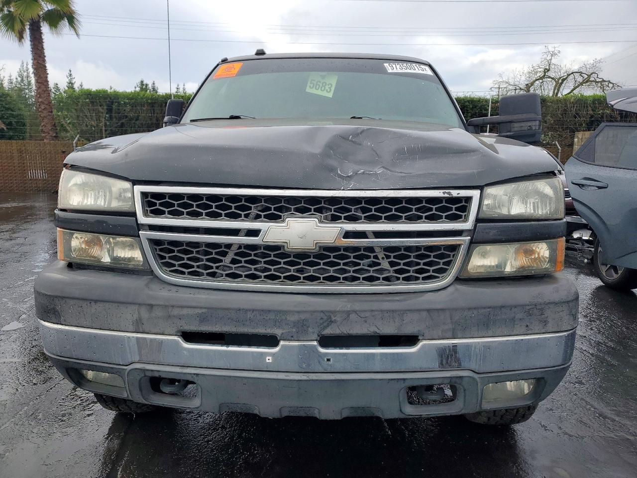 2005 CHEVROLET SILVERADO K2500 HEAVY DUTY photo 5