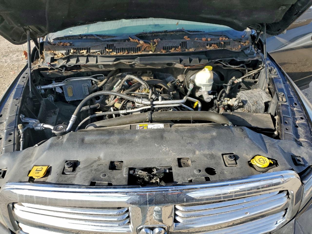 2016 RAM 1500 SLT photo 31