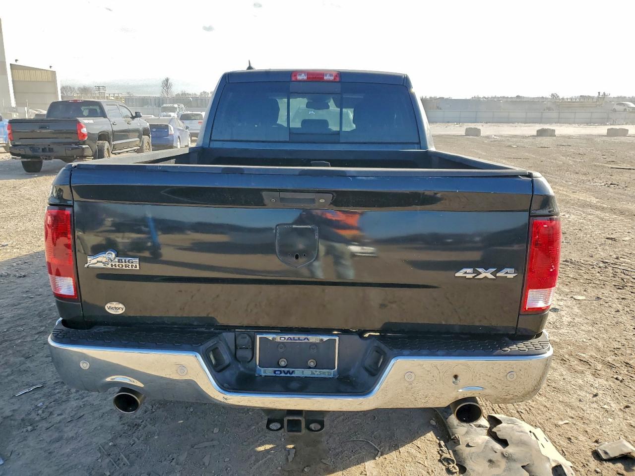 2016 RAM 1500 SLT photo 16