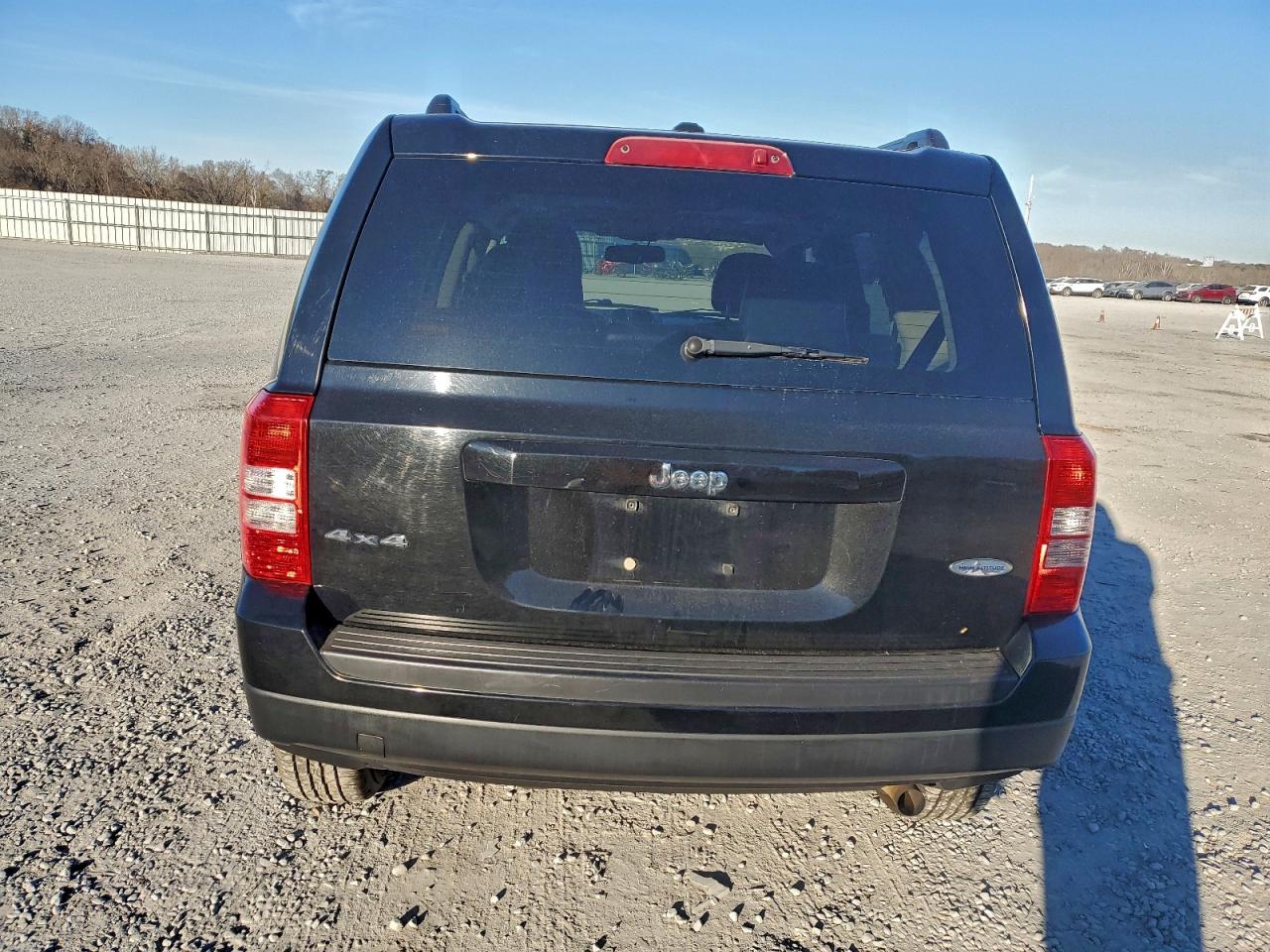 2015 JEEP PATRIOT LATITUDE photo 11