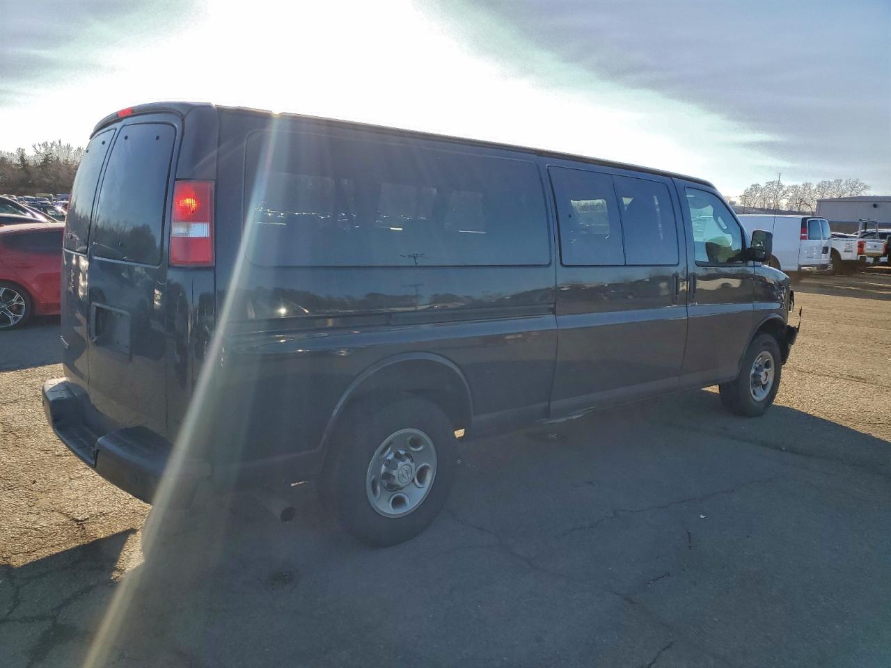 2017 CHEVROLET EXPRESS G3500 LS photo 7