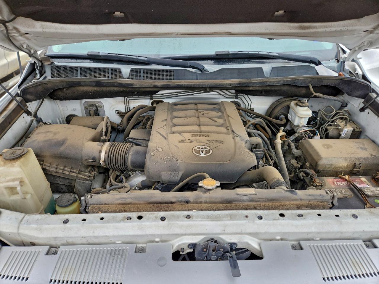 2014 TOYOTA TUNDRA CREWMAX PLATINUM photo 31