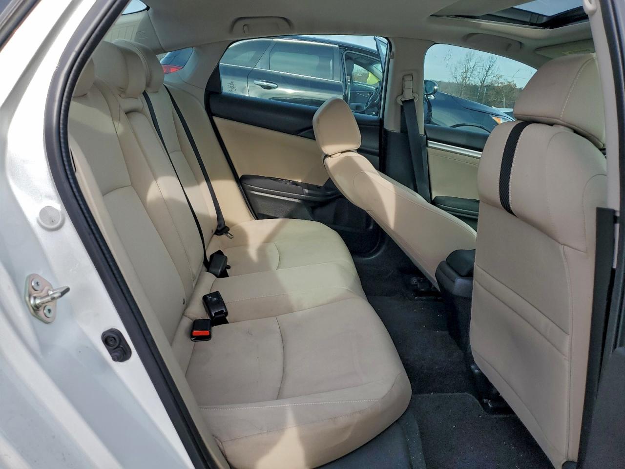2016 HONDA CIVIC EX photo 19