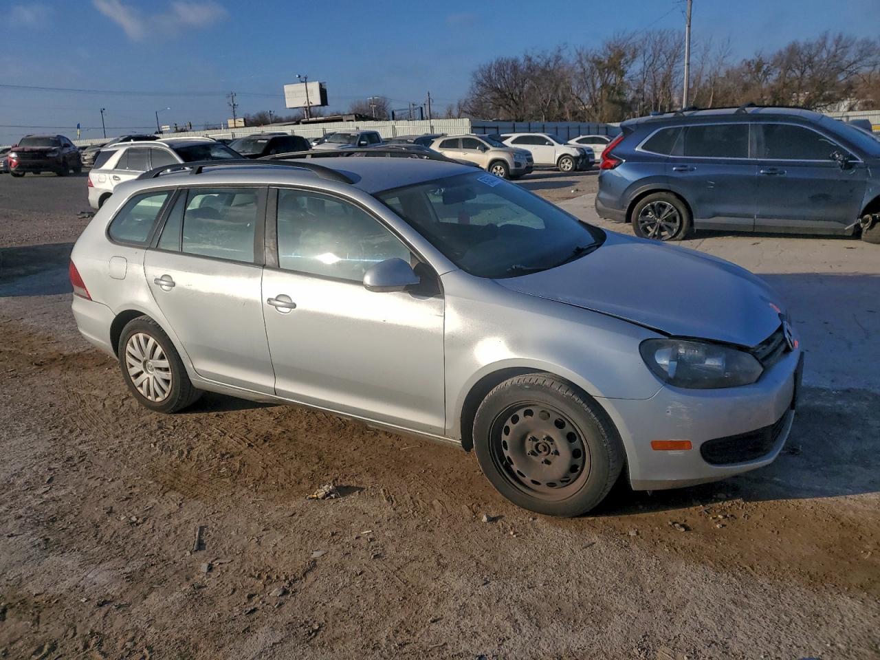 2014 VOLKSWAGEN JETTA S photo 4