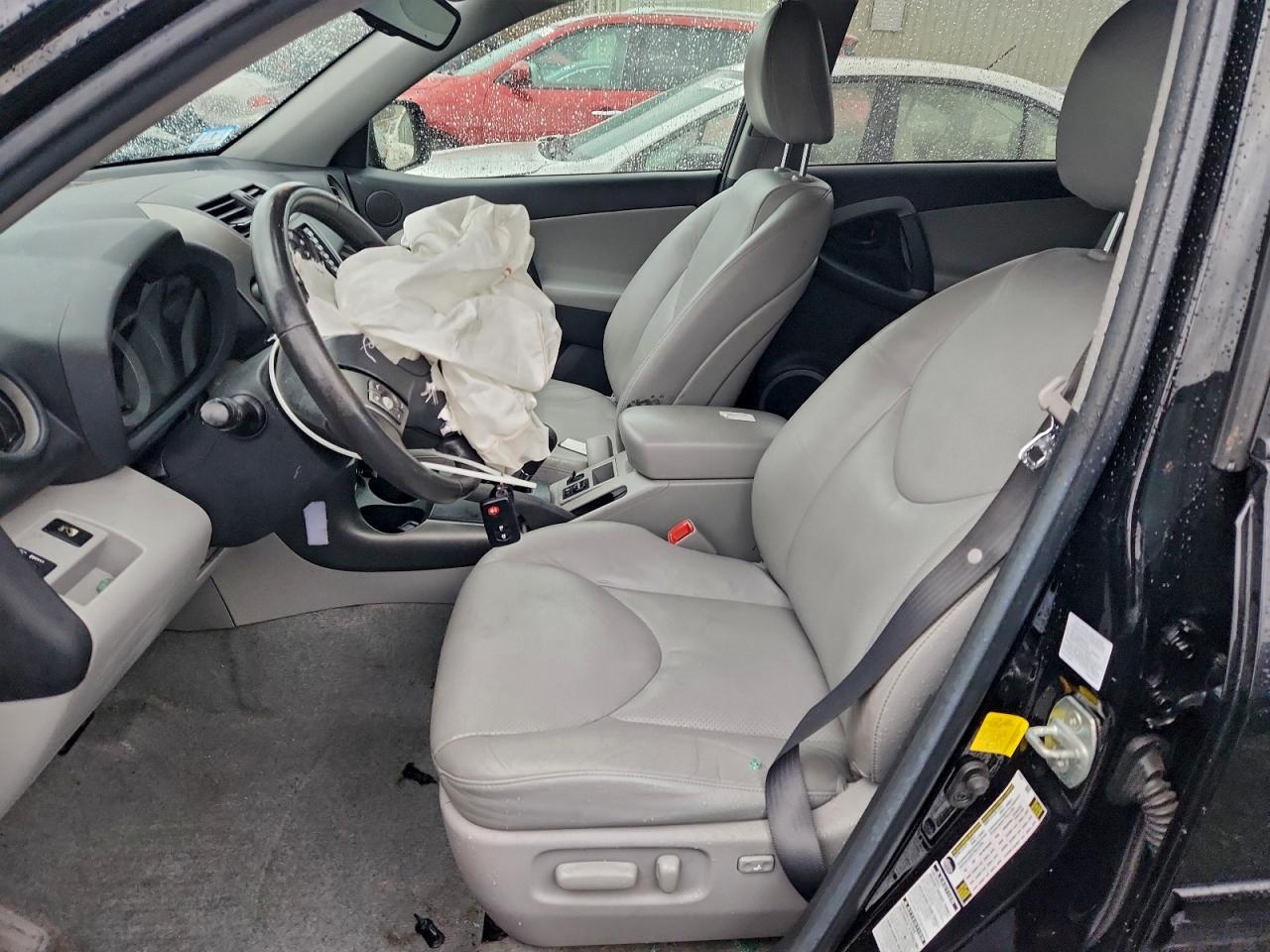 2011 TOYOTA RAV4 LIMITED photo 7