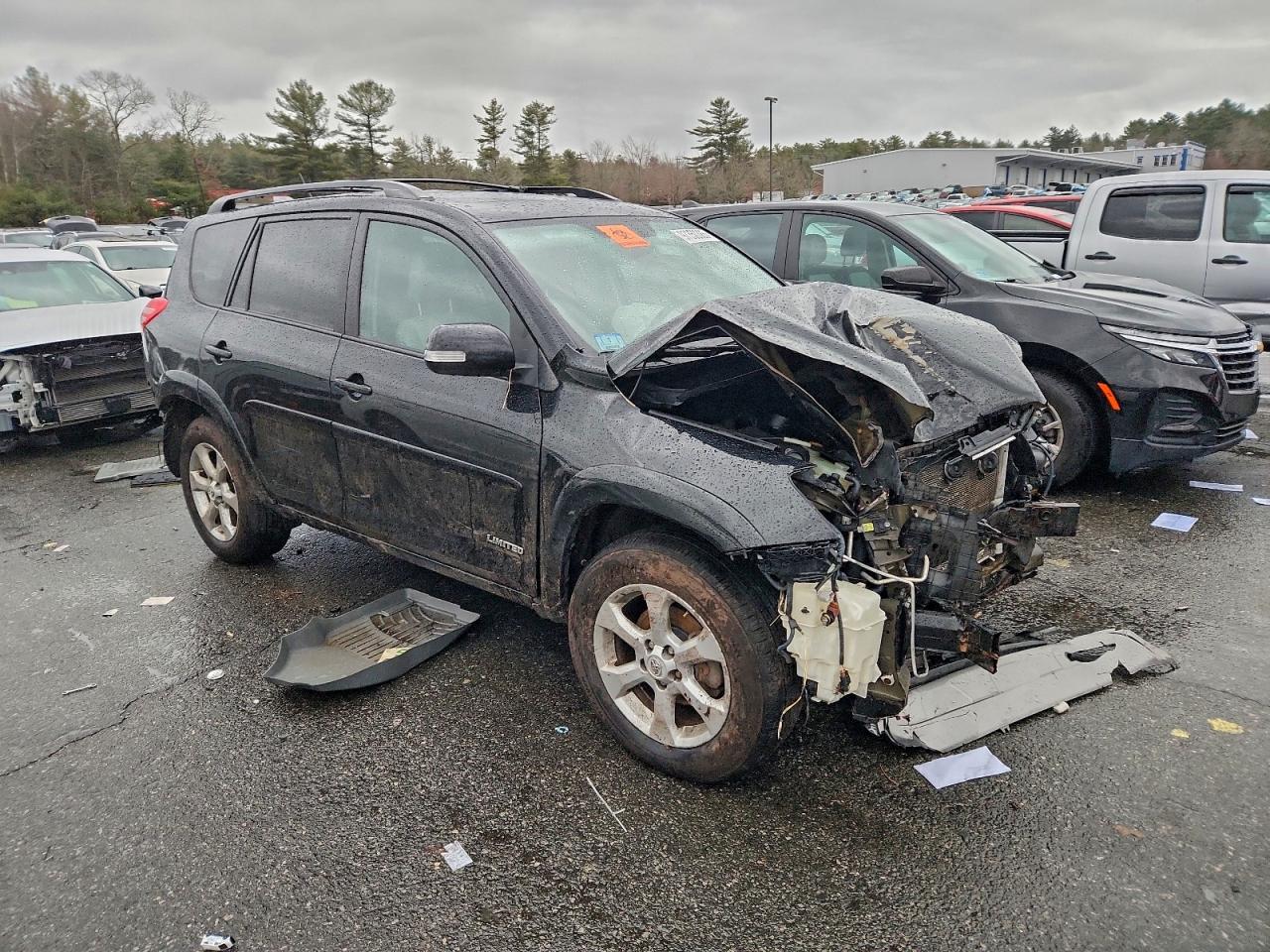 2011 TOYOTA RAV4 LIMITED photo 4