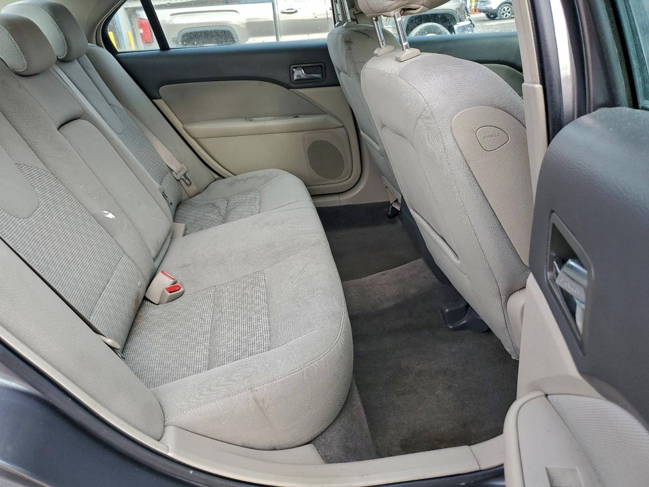 2010 FORD FUSION SE photo 19