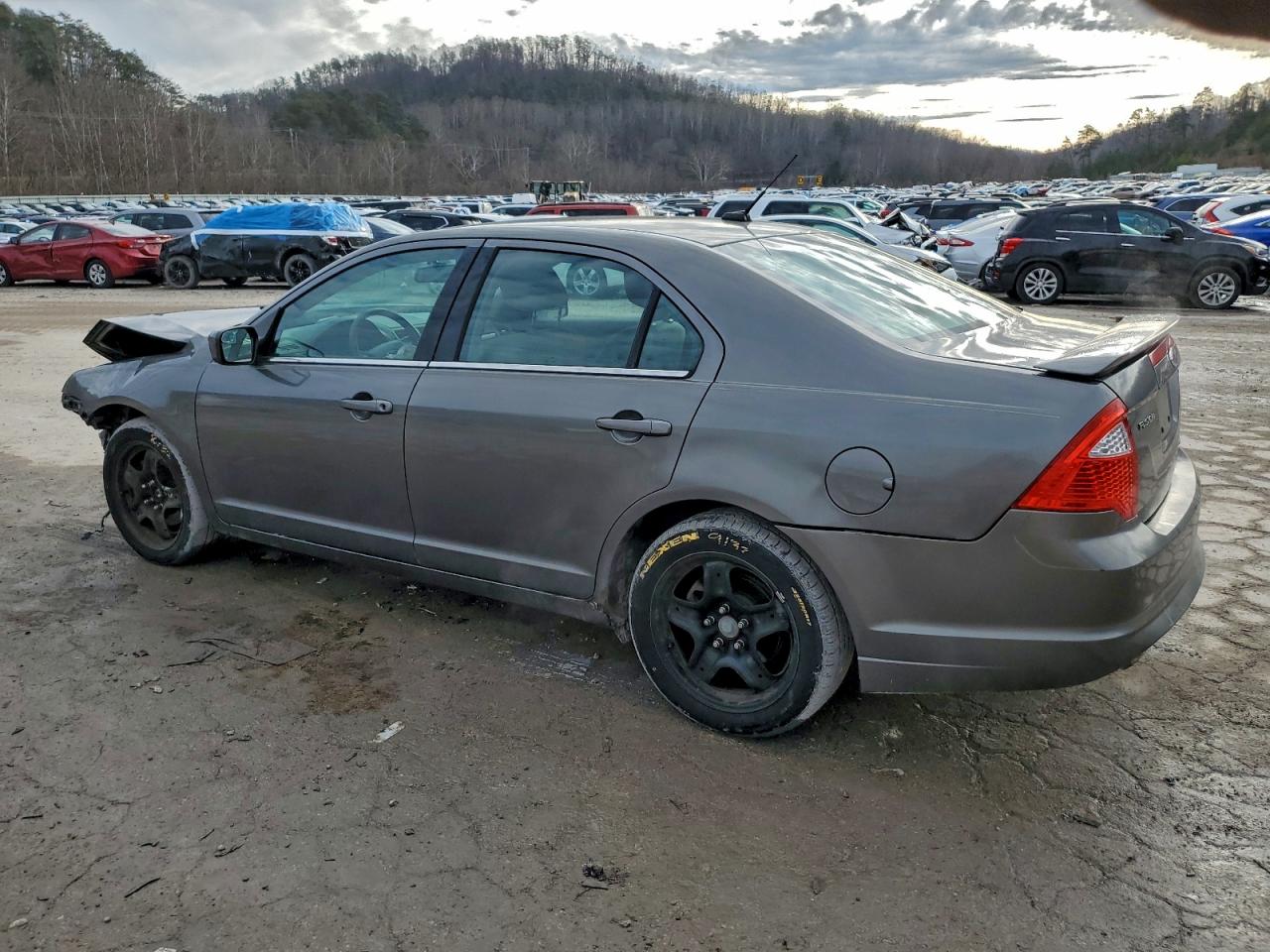 2010 FORD FUSION SE photo 3
