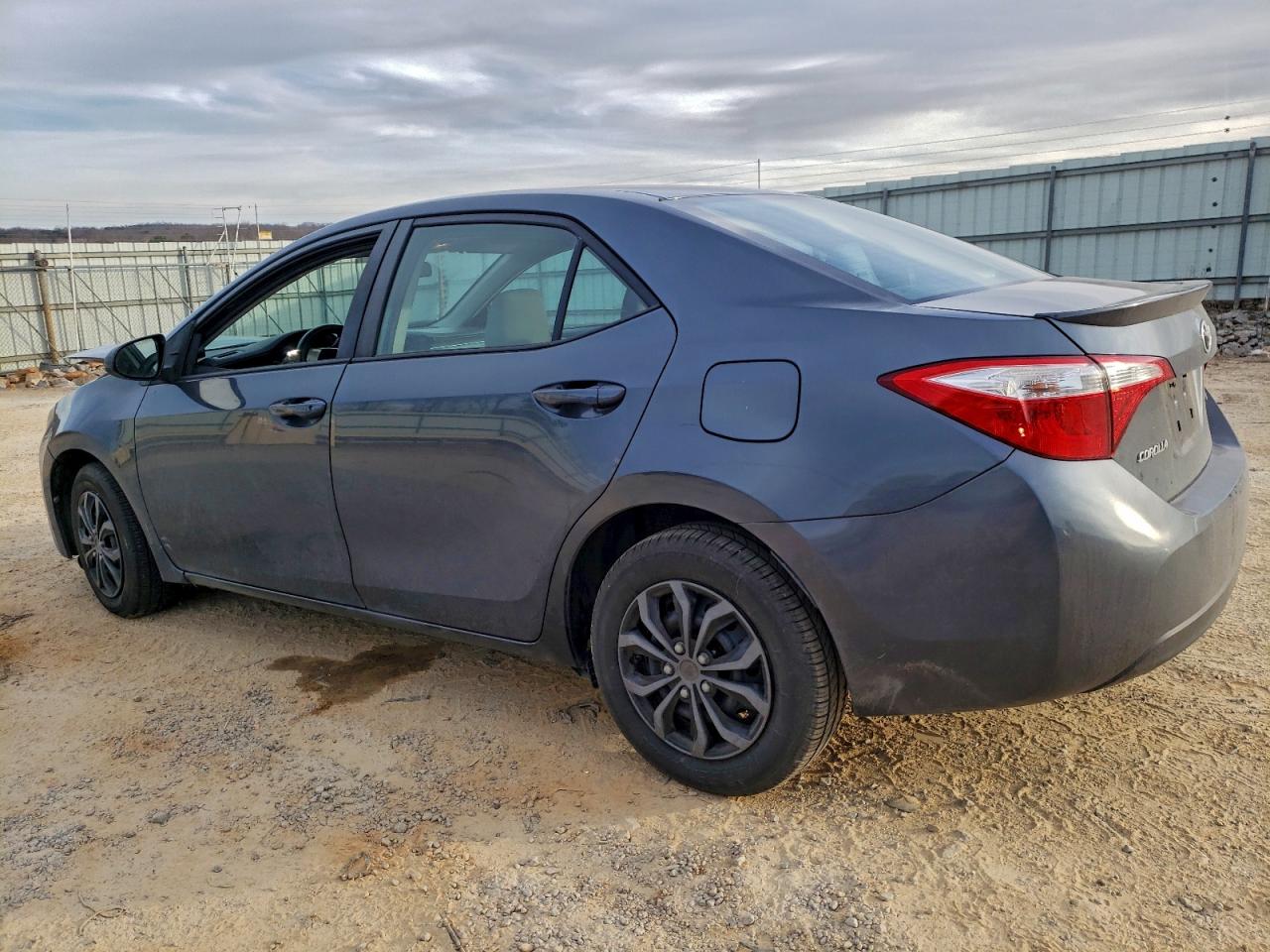 2016 TOYOTA COROLLA ECO photo 2