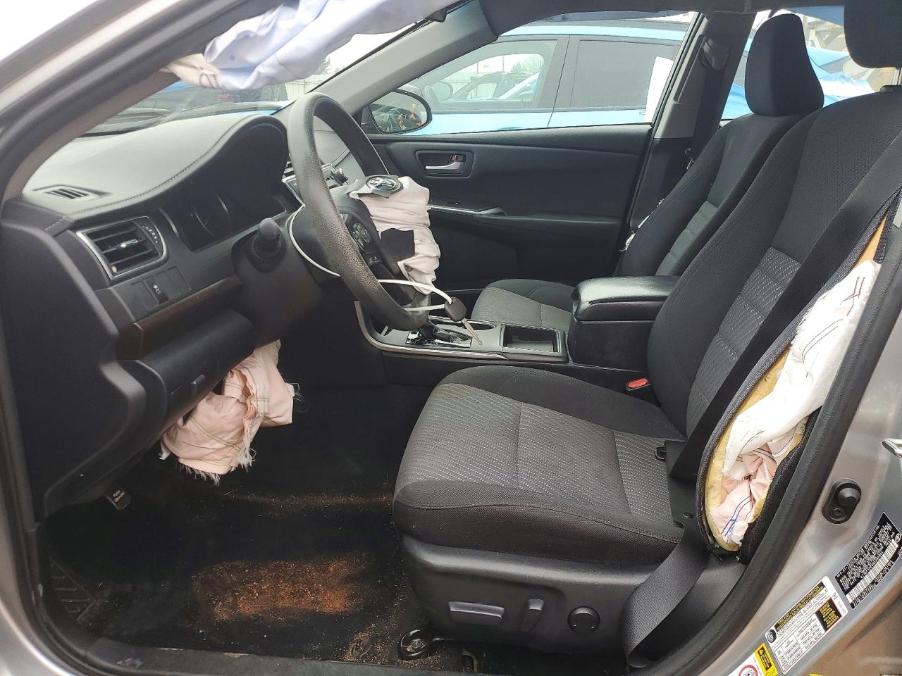 2017 TOYOTA CAMRY LE photo 7
