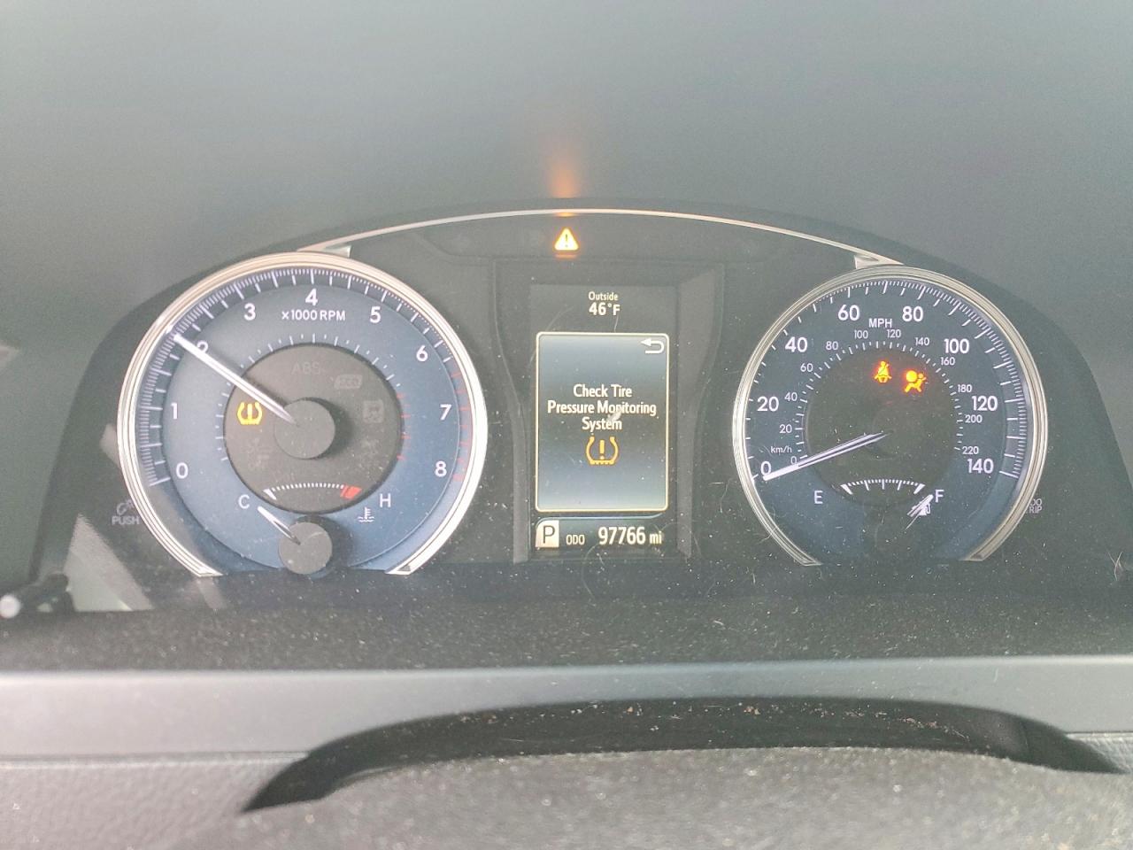 2017 TOYOTA CAMRY LE photo 9