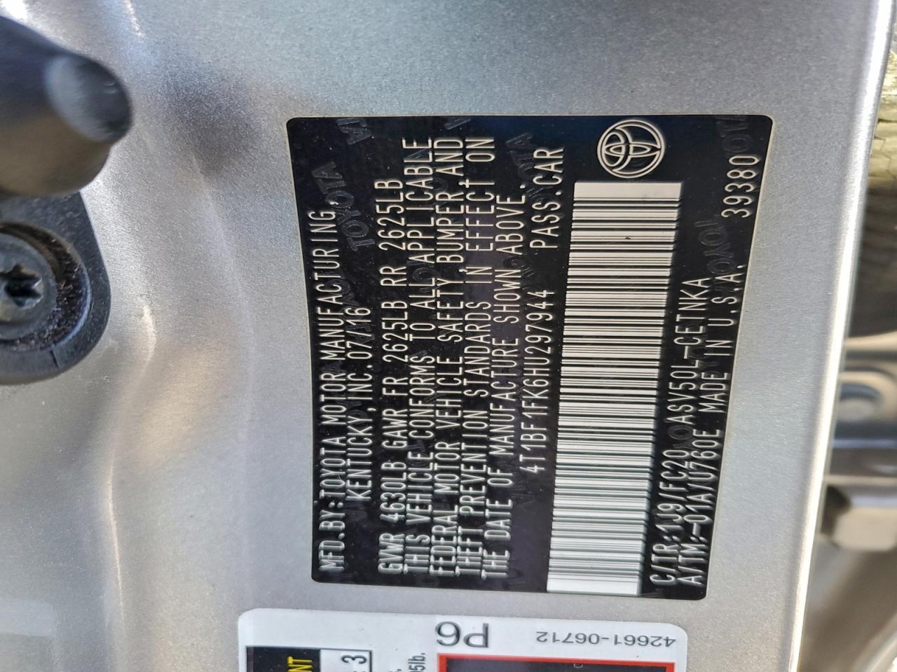 2017 TOYOTA CAMRY LE photo 12