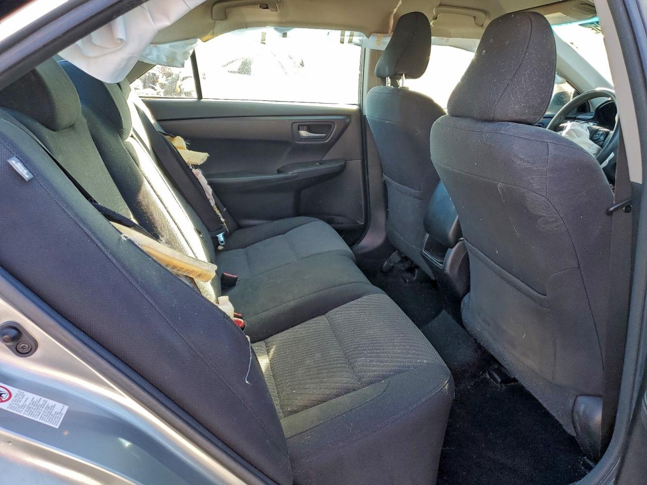 2017 TOYOTA CAMRY LE photo 10
