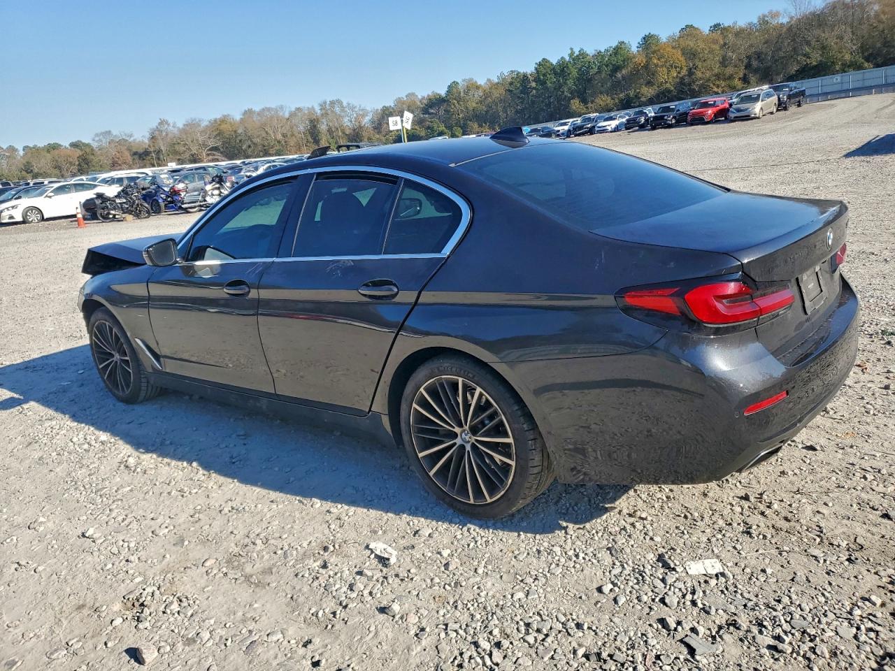 2021 BMW 530 I photo 2