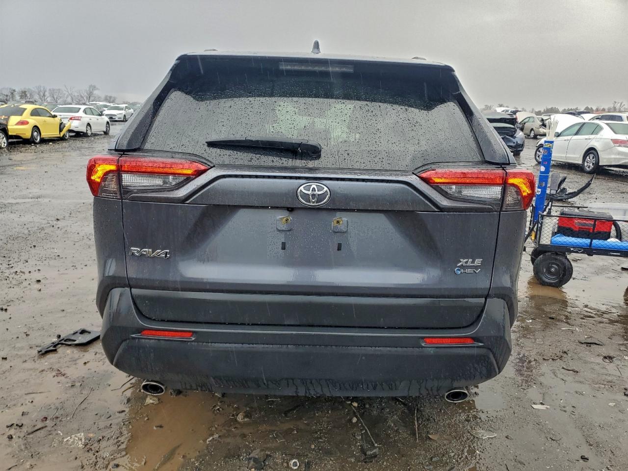 2025 TOYOTA RAV4 XLE PREMIUM photo 11