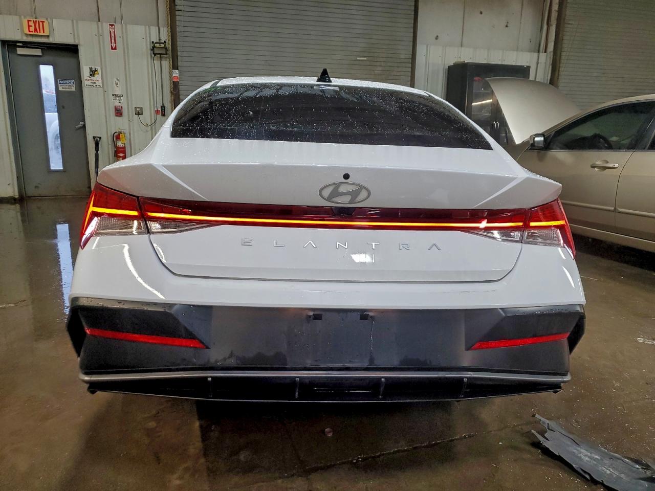 2025 HYUNDAI ELANTRA SEL CONVENIENCE photo 11