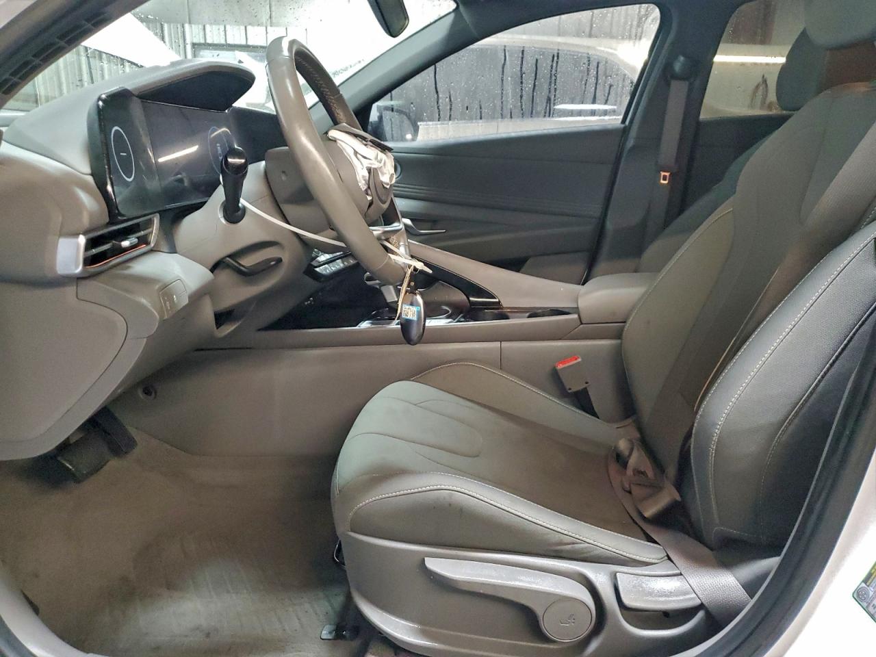2025 HYUNDAI ELANTRA SEL CONVENIENCE photo 13