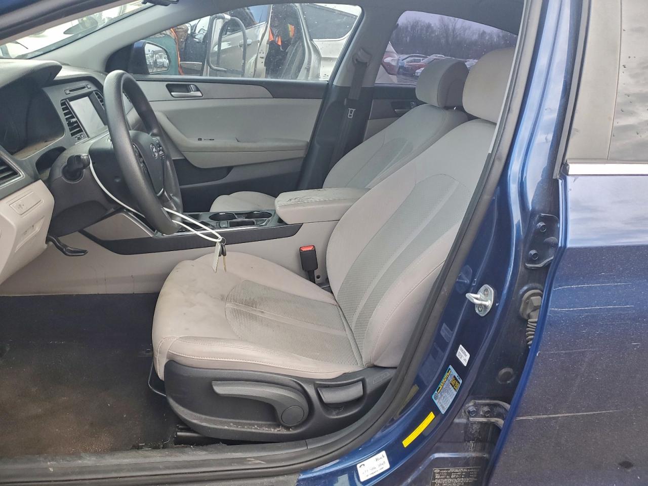 2016 HYUNDAI SONATA SE photo 14