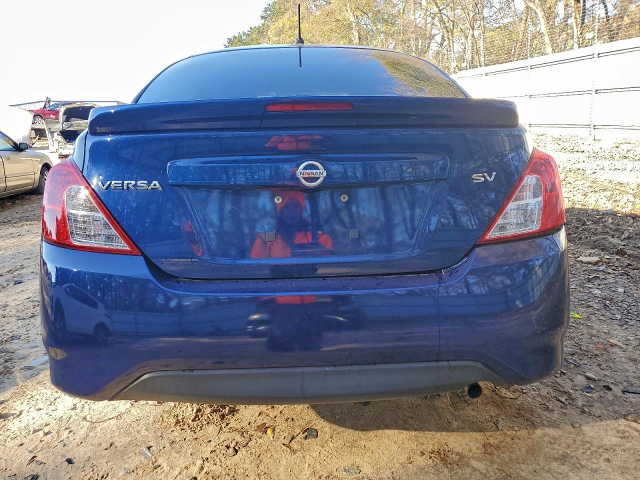 2018 NISSAN VERSA photo 11