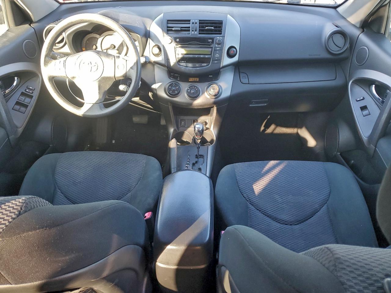 2011 TOYOTA RAV4 SPORT photo 8
